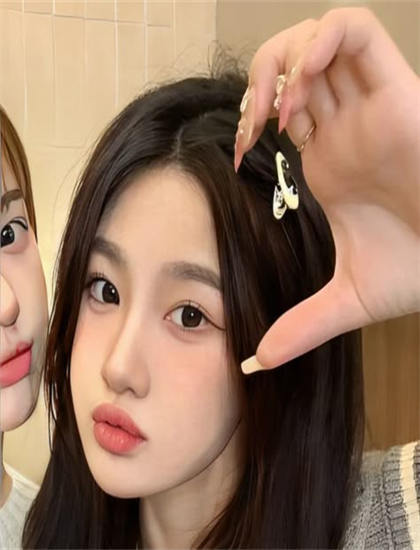 人物深度分析：《顾盼生香》中的人物命运的象征意义与现实关联 认识表演艺术的价值